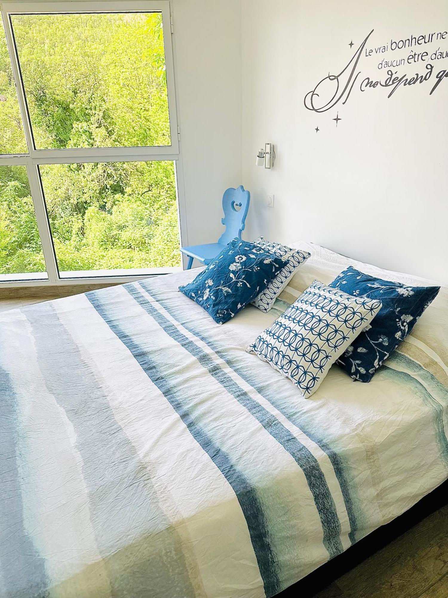 Janea Big Blue House Apartment Reichsfeld Exterior photo